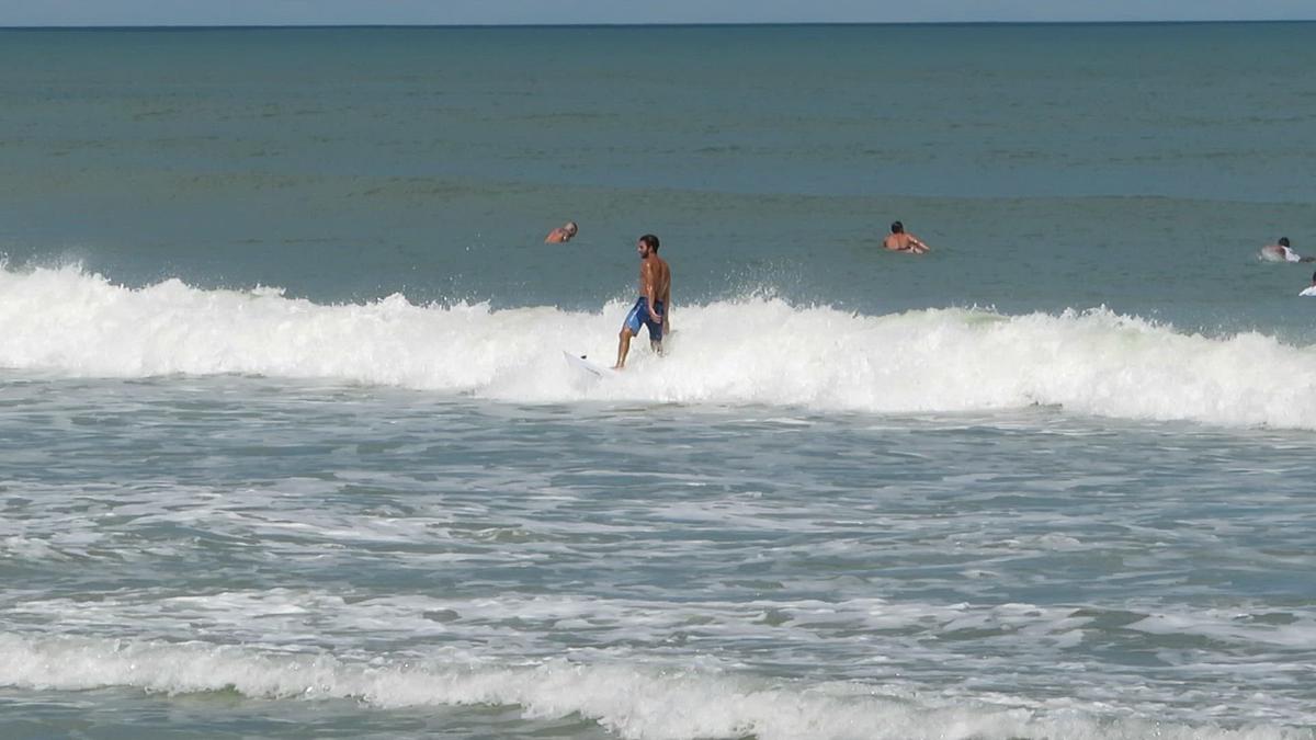 'Video thumbnail for Surfing in New Smyrna Beach'