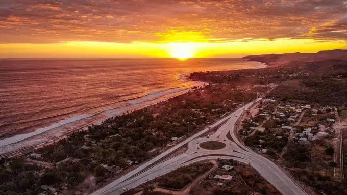 Surf City El Salvador, positioning El Salvador as a top tourist destination