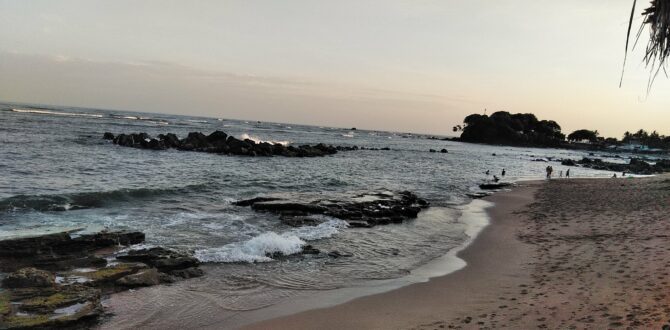 Playa Los Cobanos in El Salvador