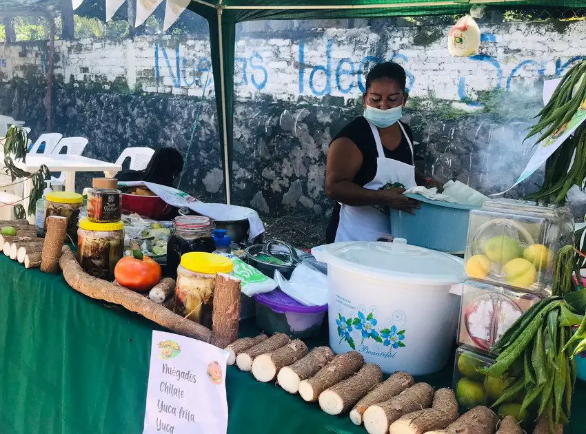 Salvadoran Street Foods