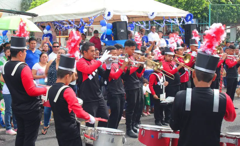 Salvadoran School band