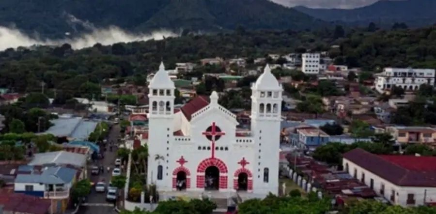 Best Small Towns in El Salvador