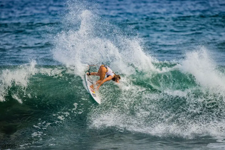 Carolina Marks Surfing in El Salvador