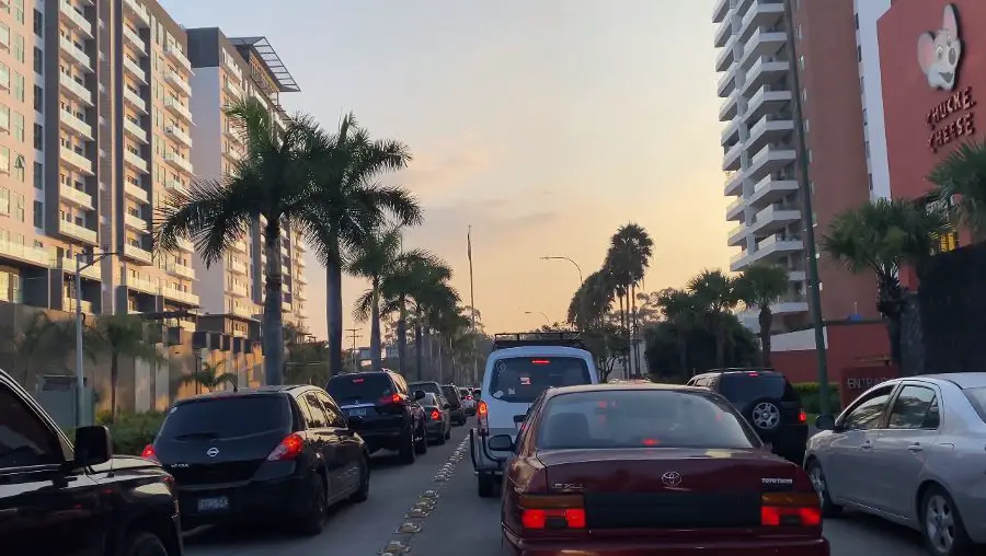 Driving in El Salvador