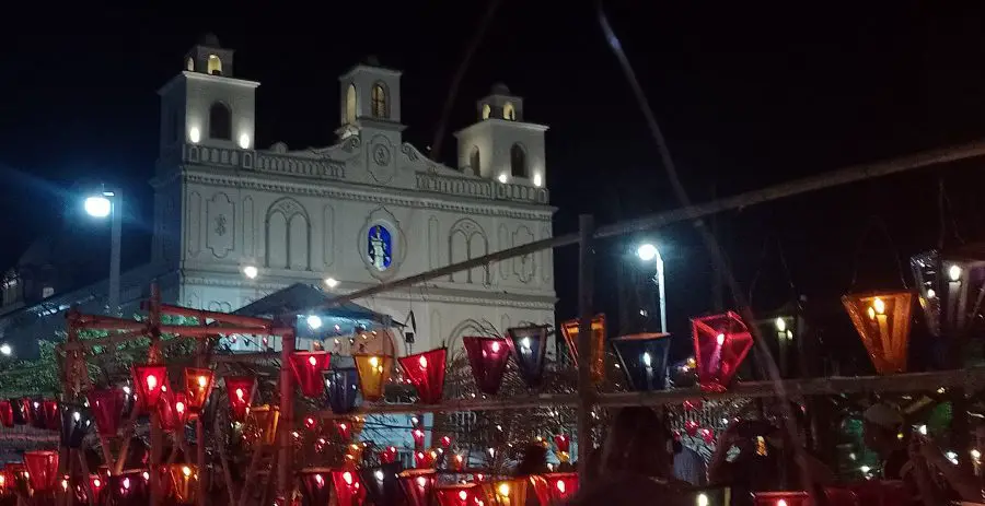 Día de Los Farolitos in Ahuachapan