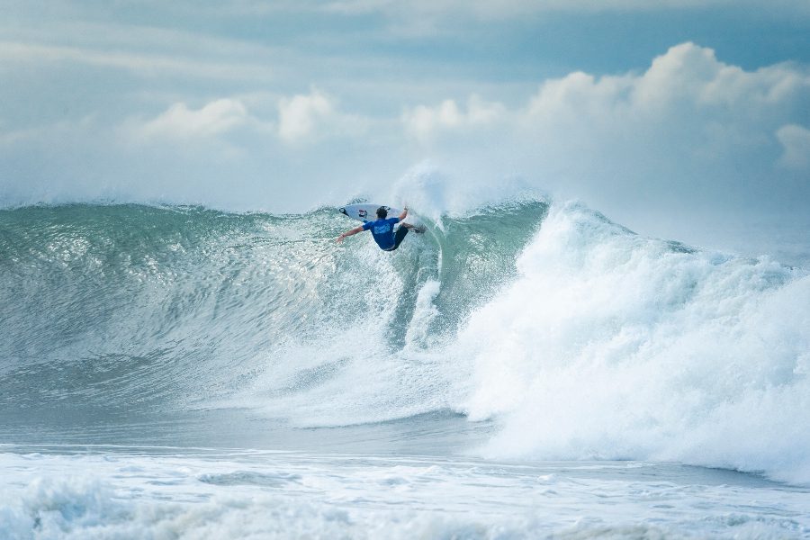 Surf Tournaments in El Salvador