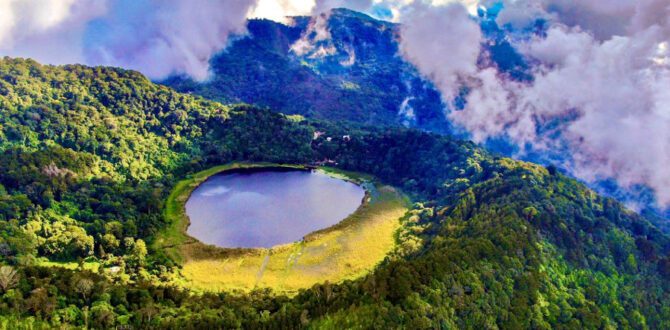 Apaneca’s Green Lagoon