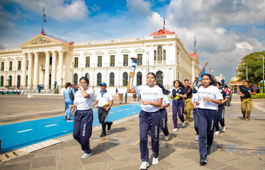 El Salvador Independence Day traditions